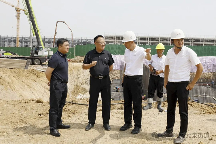 滕州市領導馬金安、崔波現場調研沃達重工智能精密伺服液壓沖床項目 滕州市領導馬金安、崔波現場調研沃達重工智能精密伺服液壓沖床項目