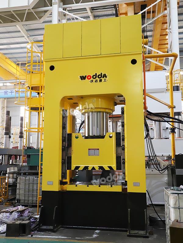 1000噸框架式液壓機.jpg
