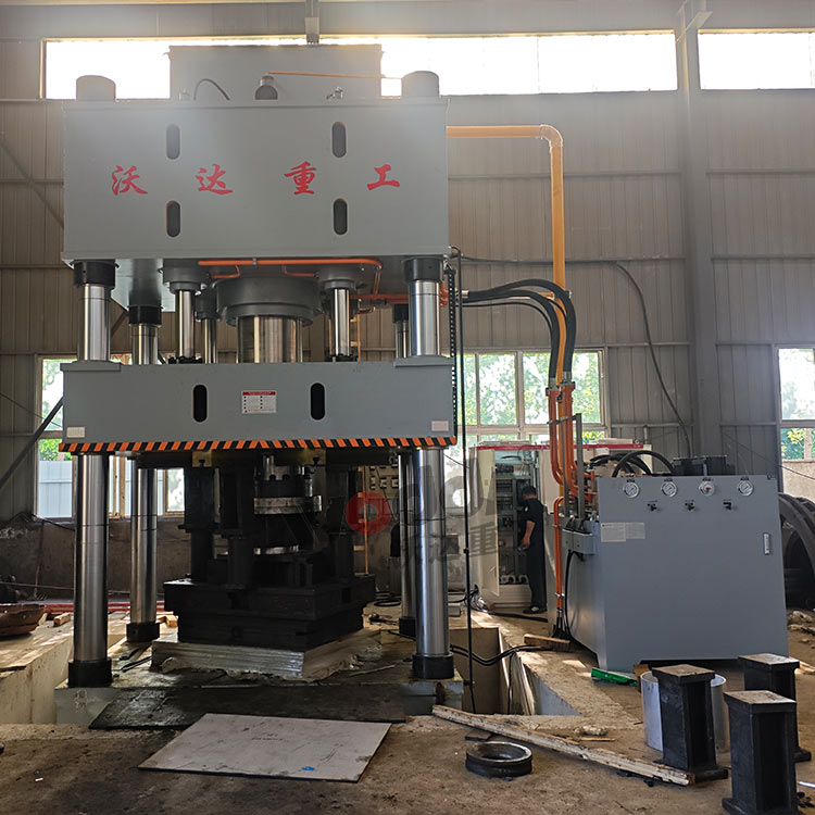 1500噸輪船發動機罩拉伸液壓機