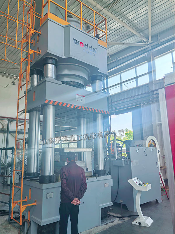 1250噸熱模鍛液壓機